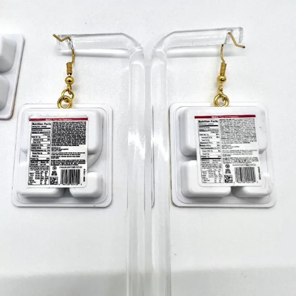 Kylie Wylie Customs these earrings